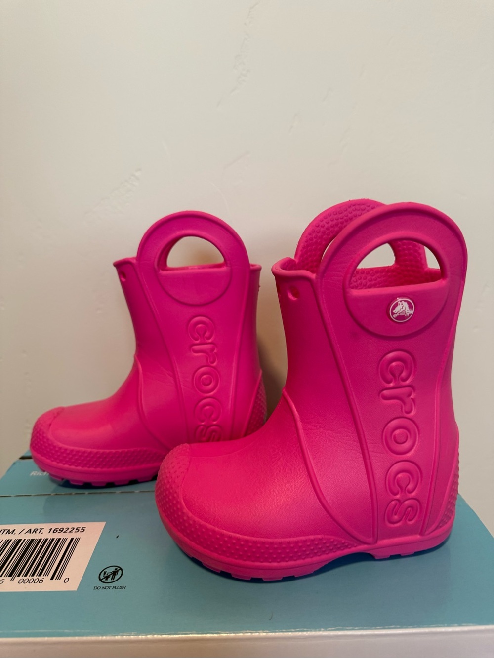 Toddler crocs